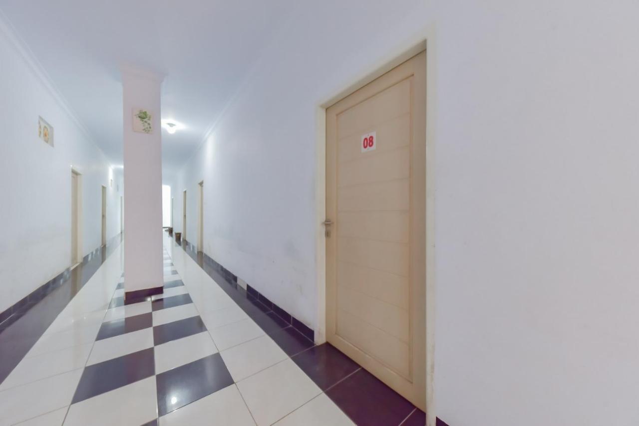 Reddoorz Syariah Near Ramayana Mall Таракан Экстерьер фото