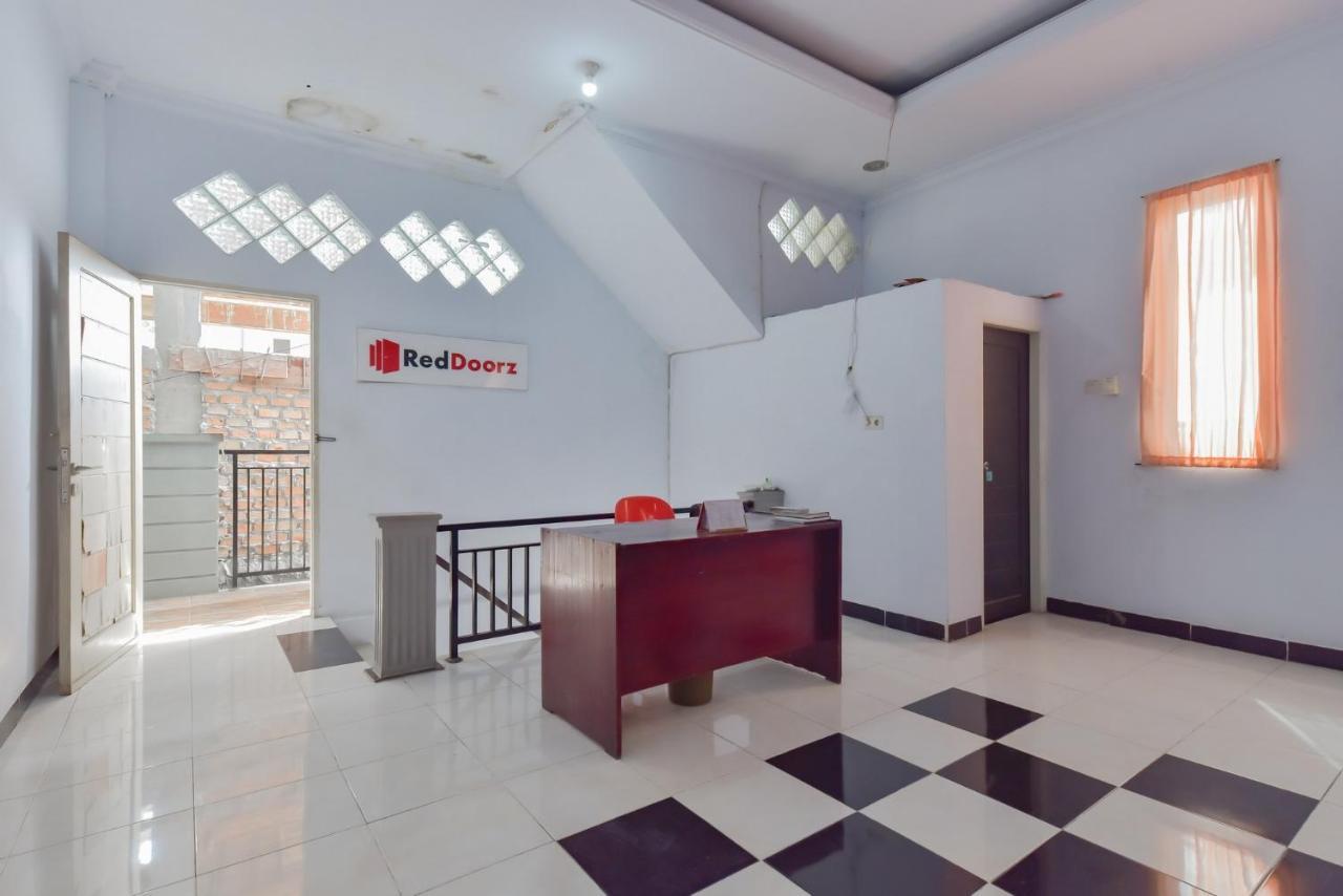 Reddoorz Syariah Near Ramayana Mall Таракан Экстерьер фото